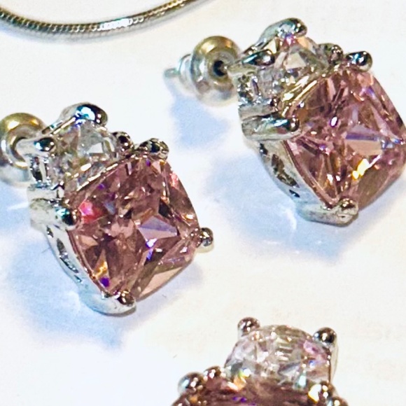 Costume Jewelry Set Silver Tone and Pink Stones - Picture 8 of 10